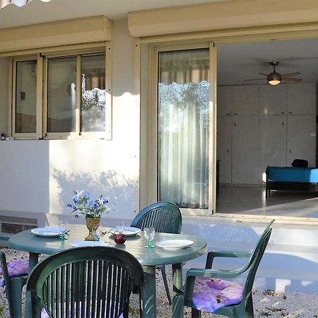 Studio Climatise Au Lavandou Avec Terrasse, Parking Et Environnement Calme - 3 Couchages - Fr-1-251-167 Le Lavandou Exterior foto